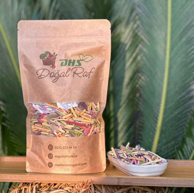 Doğal Ev Yapımı Taze Sebzeli Erişte